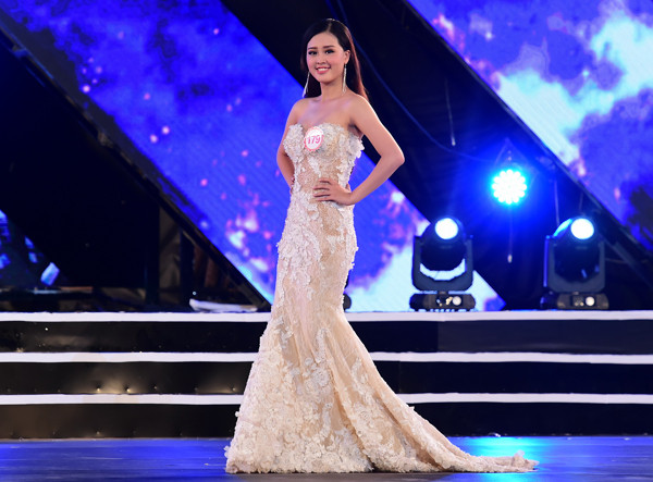 Mãn nhãn màn trình diễn bikini của 18 nhan sắc phía Bắc vào CK HHVN 2016 ảnh 35