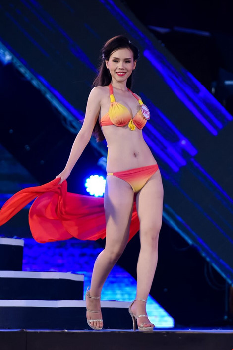 Mãn nhãn màn trình diễn bikini của 18 nhan sắc phía Bắc vào CK HHVN 2016 ảnh 11