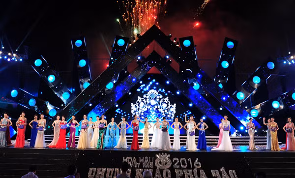 Mãn nhãn màn trình diễn bikini của 18 nhan sắc phía Bắc vào CK HHVN 2016 ảnh 42