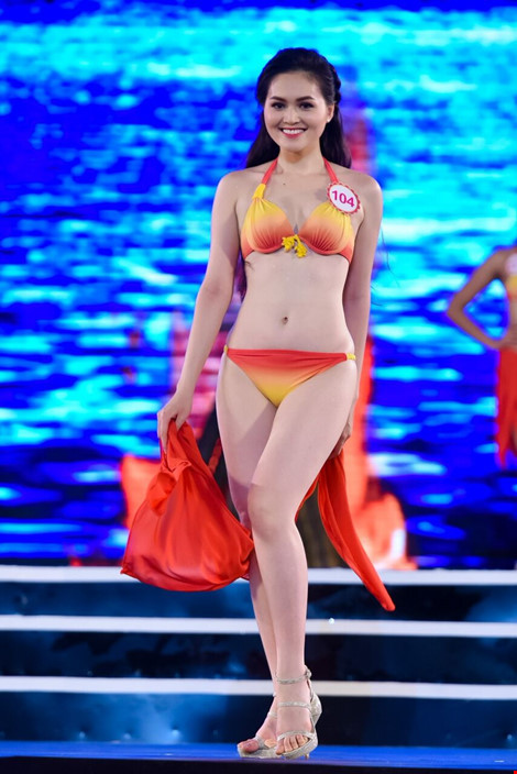 Mãn nhãn màn trình diễn bikini của 18 nhan sắc phía Bắc vào CK HHVN 2016 ảnh 4