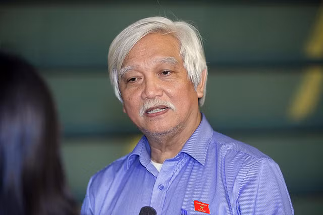  Theo đại biểu Dương Trung Quốc, Bí thư Tỉnh ủy Yên Bái phải chỉ đạo làm rõ vụ biệt thự siêu khủng để bảo vệ uy tín. 