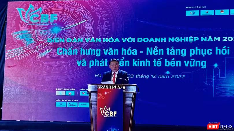 Bộ trưởng Nguyễn Văn Hùng nhấn mạnh, chiều sâu văn hóa giúp các doanh nghiệp không đơn thuần chạy theo lợi nhuận, làm giàu bằng mọi giá. 