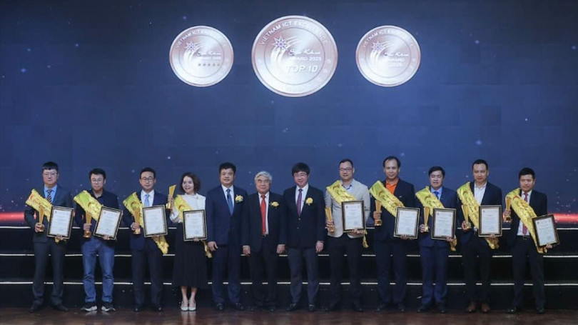 Anh tap the TOP 10.jpg