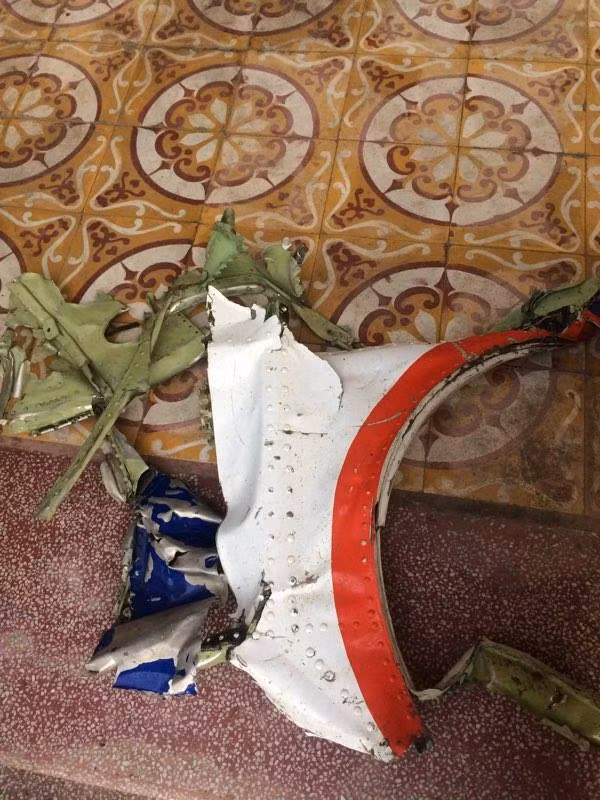 Mảnh vỡ nghi của Casa 212