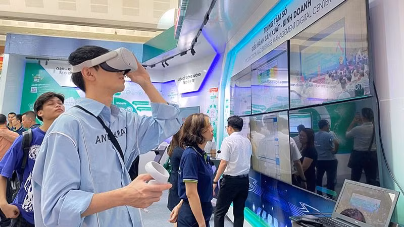 Việc trao quyền tham gia nhiệm vụ khoa học và công nghệ cho doanh nghiệp ngoài công lập giúp khơi thông nguồn lực xã hội và kích thích đầu tư cho các công nghệ chiến lược. Ảnh minh họa.