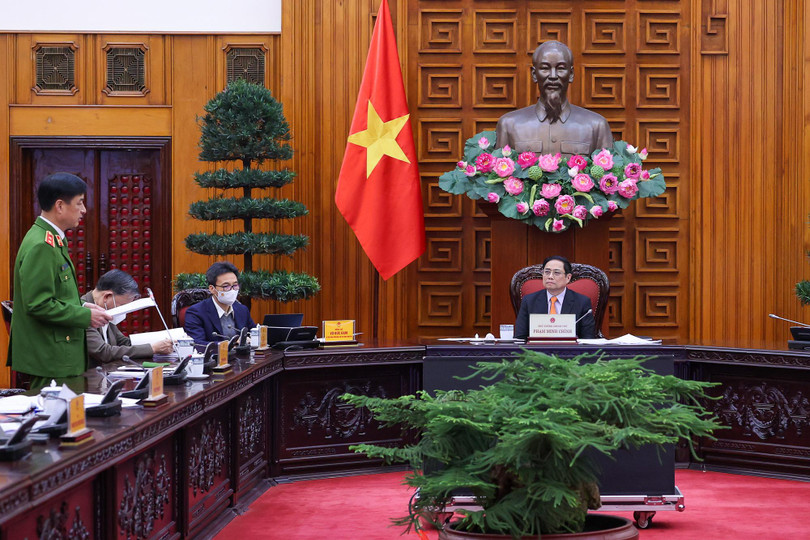 Đại diện Bộ Công an cũng cho biết đã cung cấp việc xác thực danh tính của người dân qua thẻ căn cước công dân gắn chip điện tử được trang bị tại các quầy giao dịch của một số ngân hàng.