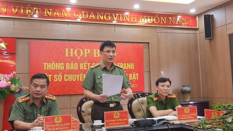 pt1-giam-doc-cong-an-tinh-phu-tho-pham-truong-giang-thong-tin-ket-qua-dieu-tra-lam-ro-cac-chuyen-an-vu-an-do-cong-an-tinh-dieu-tra-lam-ro-trong-thoi-gian-vua-qua-6785.jpg