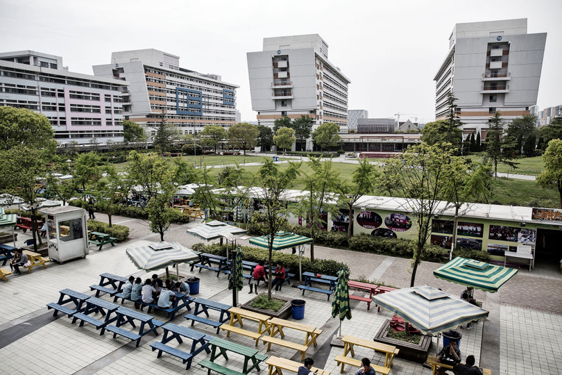 Bên trong công xưởng sản xuất iPhone bí mật nhất thế giới ảnh 2 Bên trong công xưởng sản xuất iPhone bí mật nhất thế giới ảnh 2