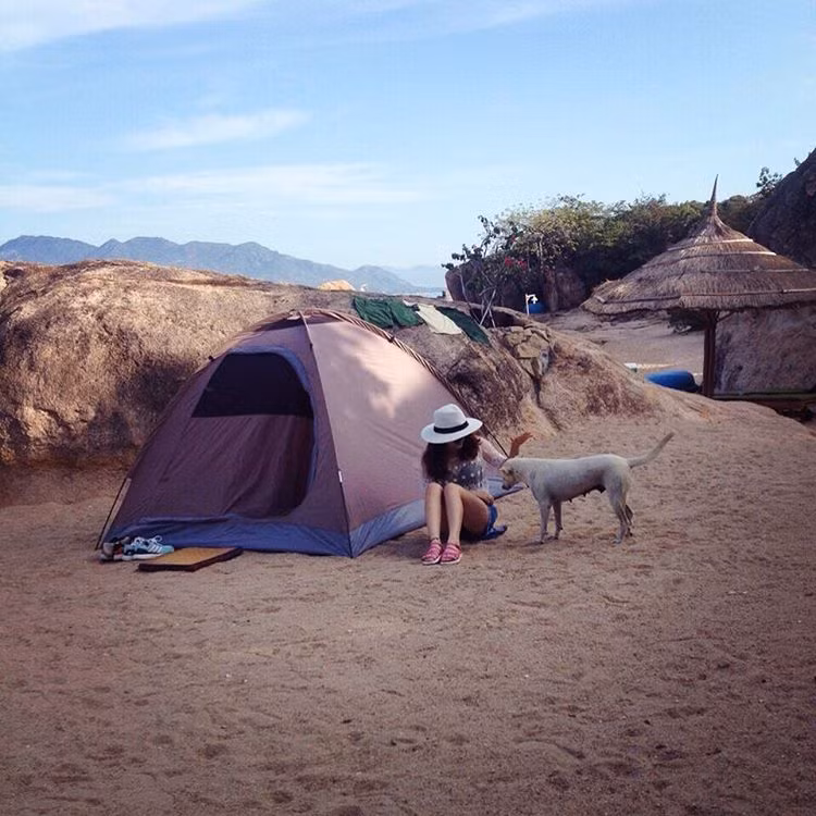 Mê mẩn 5 vịnh biển miền Trung còn rất hoang sơ ảnh 8