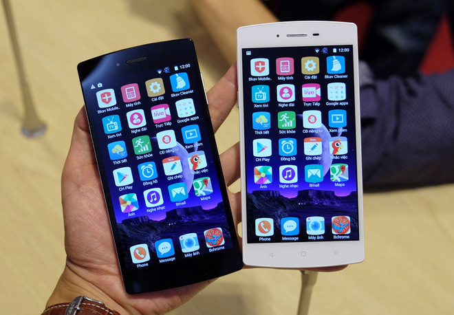 Sản phẩm Bphone đời đầu ra mắt ngày 26/5/2015.