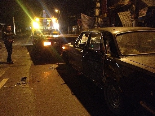 Lực lượng cứu hộ nhanh chóng có mặt.