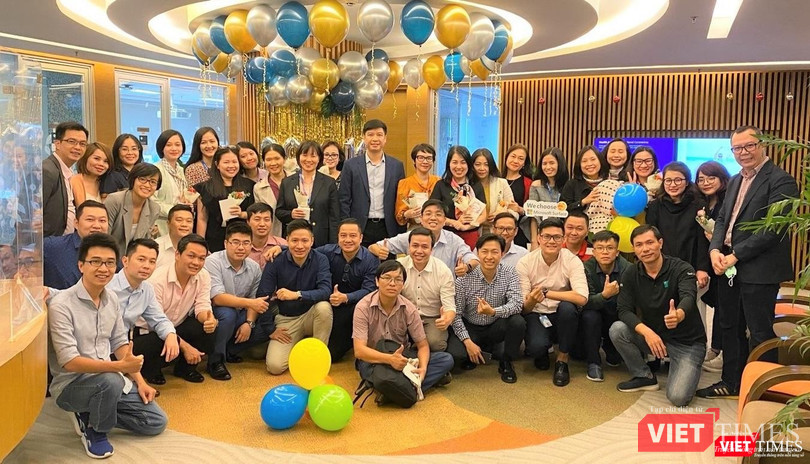 Tập thể Microsoft Việt Nam.