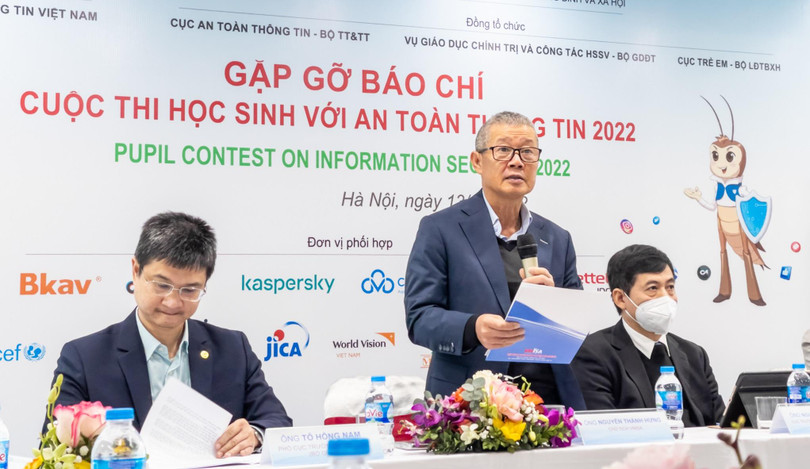 Ông Nguyễn Thành Hưng - Chủ tịch VNISA - thông tin về cuộc thi "Học sinh với An toàn thông tin năm 2022" lần đầu tiên được tổ chức.