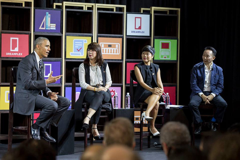 Ảnh Việt Nam đón Obama trang trọng và nồng hậu lên fanpage Nhà Trắng ảnh 13