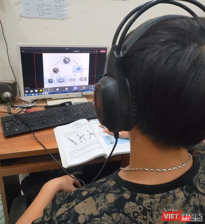 Các nội dung theo chương trình học được đảm bảo với sự tham gia hỗ trợ của Microsoft Teams.