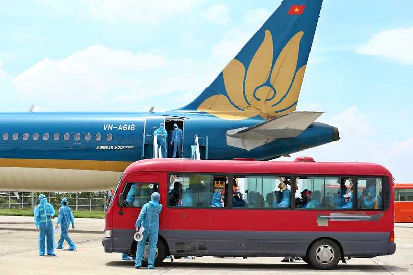 Chuyến bay đầu tiên đưa hành khách mắc kẹt tại Đà Nẵng về Hà Nội