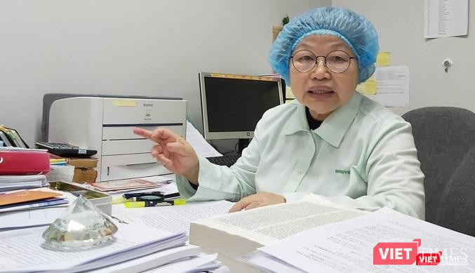 GS.TS.TTND Huỳnh Thị Phương Liên đã hoàn thành xuất sắc nhiệm vụ sản xuất ra vắc xin phòng bệnh tả, thương hàn, đậu mùa, viêm não Nhật Bản,...