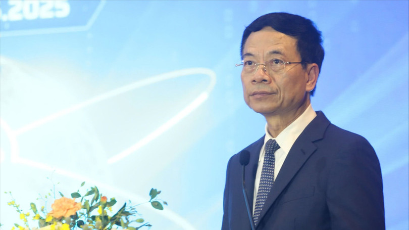 Bộ trưởng Khoa học và Công nghệ Nguyễn Mạnh Hùng trao đổi về 10 điểm mới của Dự thảo Luật Khoa học, Công nghệ và Đổi mới sáng tạo.