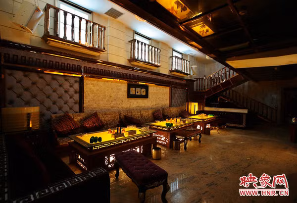 Choáng ngợp trước nội thất xa hoa của chốn ăn chơi khét tiếng Trung Quốc ảnh 11