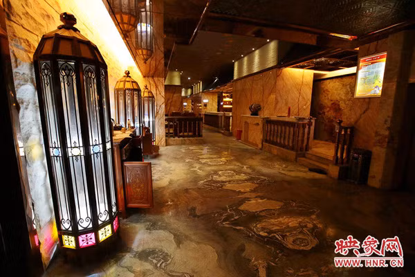 Choáng ngợp trước nội thất xa hoa của chốn ăn chơi khét tiếng Trung Quốc ảnh 20