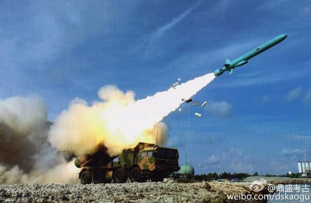 Bức ảnh đăng trên Weibo với tên lửa chống hạm YJ-62 phóng từ một vị trí được cho là ở đảo Phú Lâm. Ảnh:Jane’s Defence Weekly/Weibo