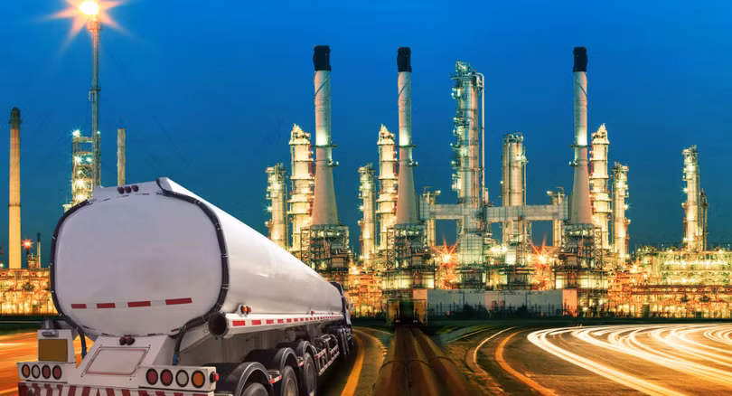 Tiết lộ nguyên nhân khiến giá dầu xuống thấp: Trò bịp toàn cầu