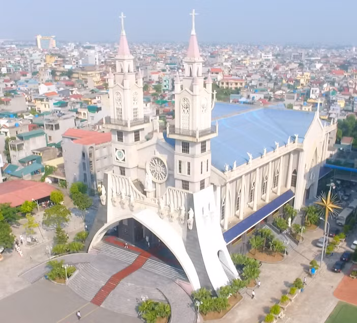 Giáo xứ chính tòa.