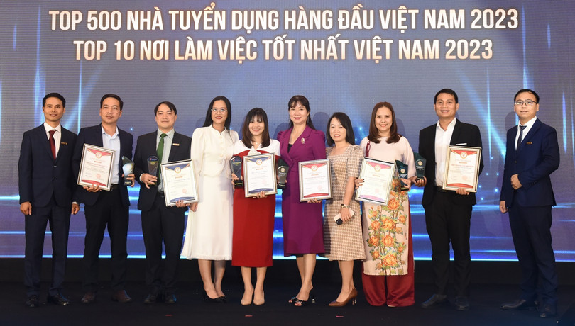 Viet Research: Gần nửa số người lao động thích tìm việc qua Facebook, LinkIn