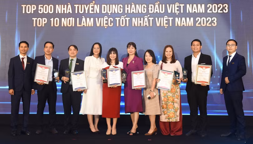 Viet Research: Gần nửa số người lao động thích tìm việc qua Facebook, LinkIn