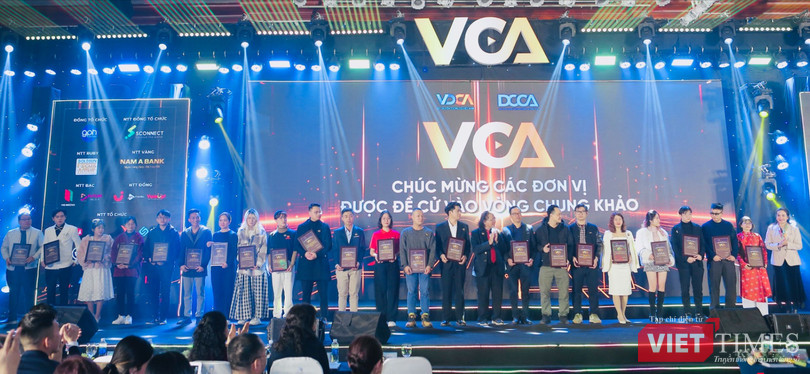 vt_VCA de cu chung khao.jpg