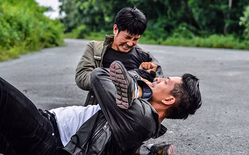 Video: Bình Minh tự thực hiện những cảnh hành động trong "Lộc Phát“