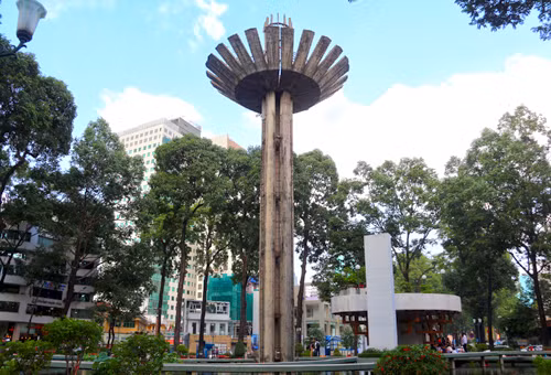 Tiết lộ về giai thoại 'trấn yểm long mạch' ở Hồ Con Rùa ảnh 2