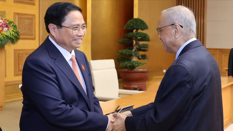 Thủ tướng Phạm Minh Chính và ông Nagavara Ramaroa Narayana Murthy, nguyên Chủ tịch, người sáng lập Tập đoàn Infosys.