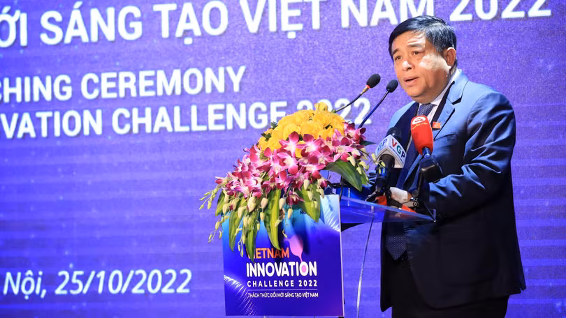 Bộ trưởng Nguyễn Chí Dũng cho biết chương trình Thách thức Đổi mới sáng tạo Việt Nam 2022 hướng đến hỗ trợ, phát triển 500 doanh nghiệp tiên phong đổi mới sáng tạo dẫn dắt nền kinh tế vào năm 2030.