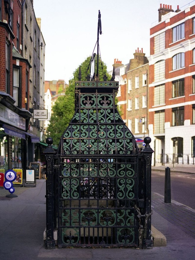 Nhà vệ sinh công cộng thời Victoria ở London ảnh 7