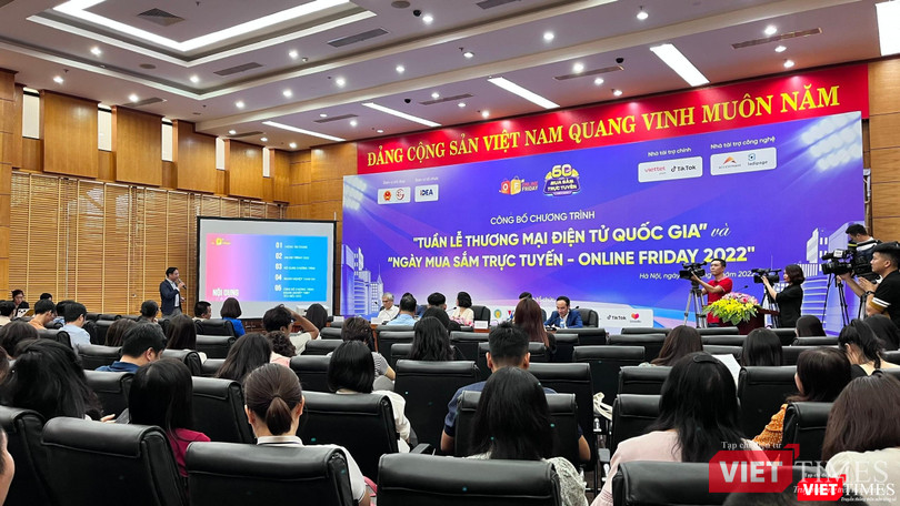 Toàn cảnh họp báo về Tuần lễ Thương mại điện tử quốc gia và Ngày mua sắm trực tuyến Việt Nam - Online Friday 2022.