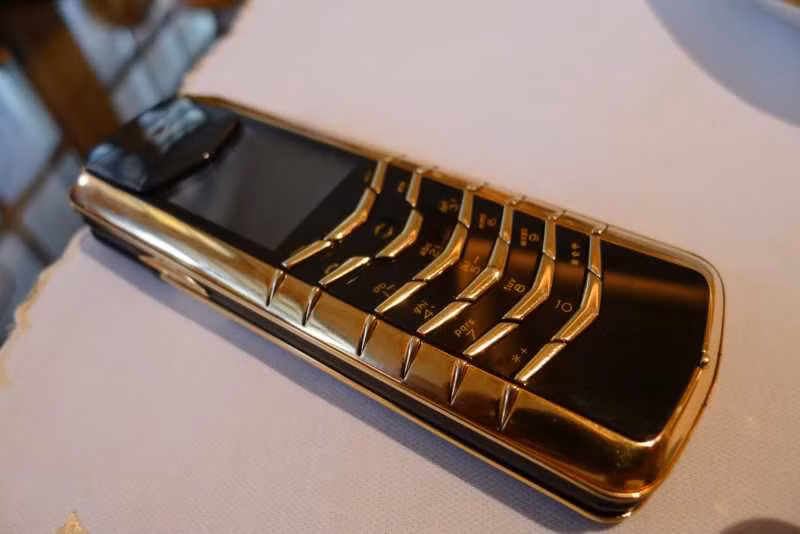 Video: Mẹo phân biệt điện thoại Vertu nhái