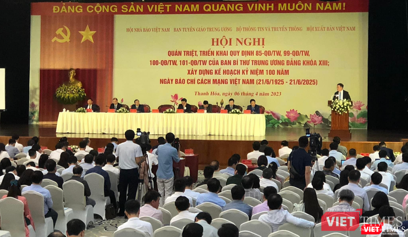 Hội nghị đã quán triệt, triển khai 4 Quy định mới của Ban Bí thư Trung ương Đảng và dự thảo Đề án về kỷ niệm 100 năm Ngày Báo chí Cách mạng Việt Nam. Hội nghị đã quán triệt, triển khai 4 Quy định mới của Ban Bí thư Trung ương Đảng và dự thảo Đề án về kỷ niệm 100 năm Ngày Báo chí Cách mạng Việt Nam.