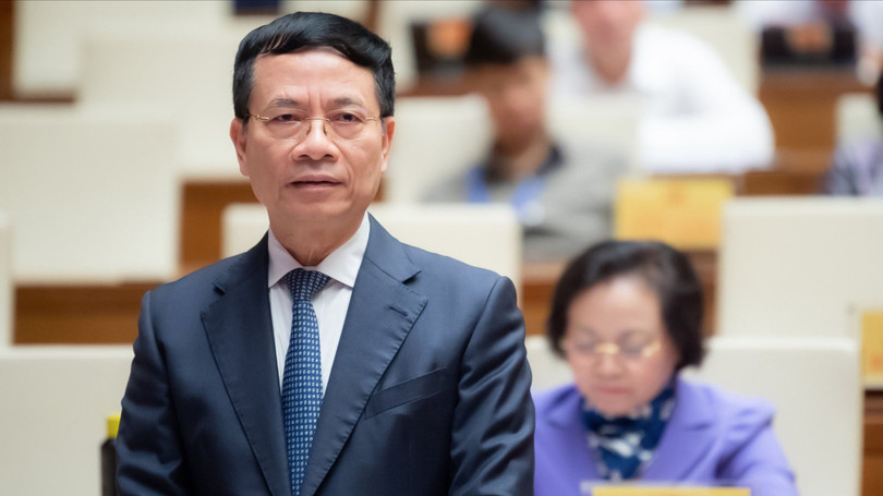 Bộ trưởng Nguyễn Mạnh Hùng trả lời chất vấn của các đại biểu Quốc hội