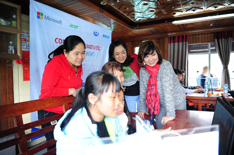 Xóa mù Tin học cho thanh thiếu niên khó khăn vùng ven biển ảnh 1