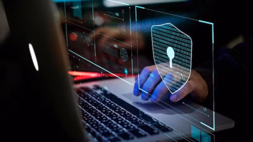 Dữ liệu sao lưu offline phải được tách biệt hoàn toàn, không kết nối mạng, cô lập để phòng, chống tấn công leo thang vào hệ thống lưu trữ.