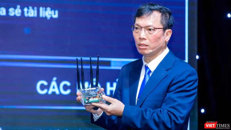 TS. Đặng Minh Tuấn, Phó chủ tịch SVP Tập đoàn công nghệ CMC, Viện trưởng Viện Nghiên cứu ứng dụng công Nghệ CMC.