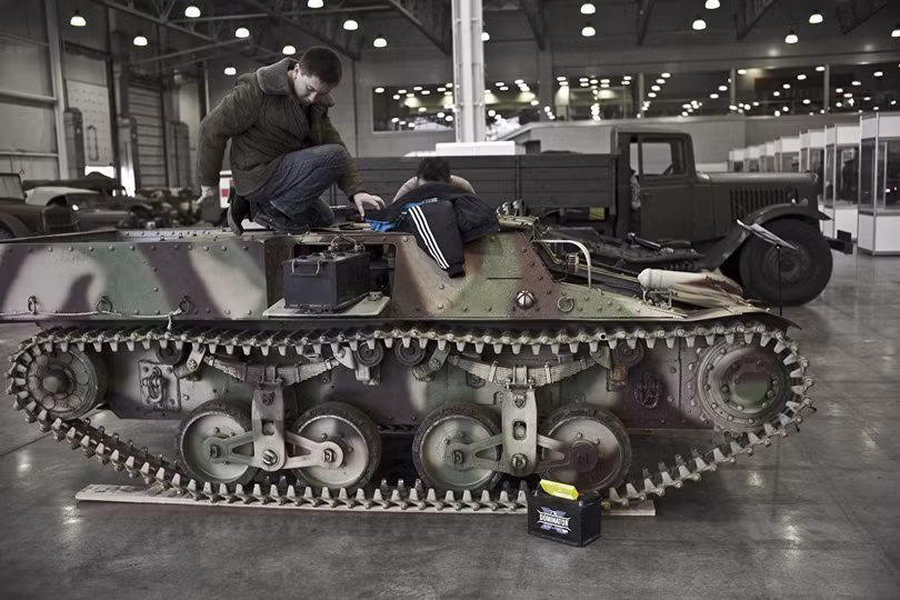 Bộ sưu tập cực độc 120 cỗ xe thời chiến ảnh 6