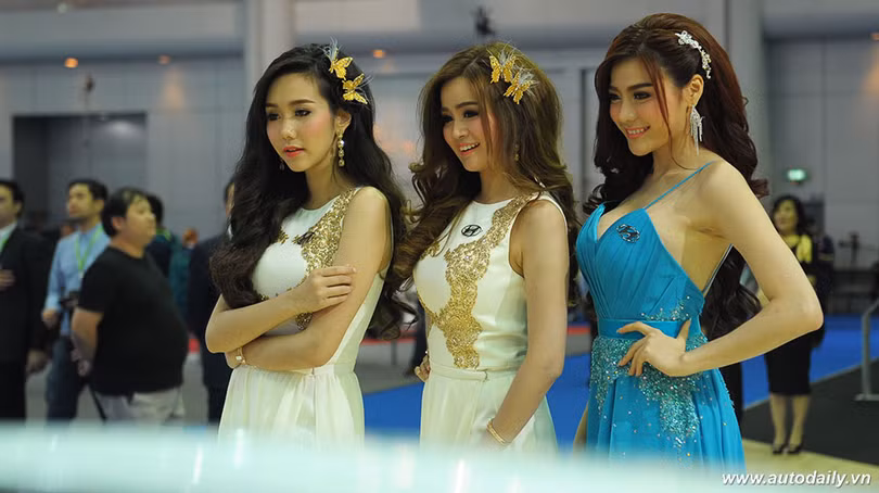 Mãn nhãn với dàn mẫu “nóng bỏng” tại Bangkok Motorshow 2016