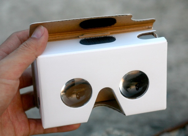 Cận cảnh kính Google Cardboard phiên bản đặc biệt tại Việt Nam ảnh 2