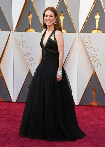 Choáng với những món trang sức quý giá của sao Hollywood tại Oscar ảnh 8