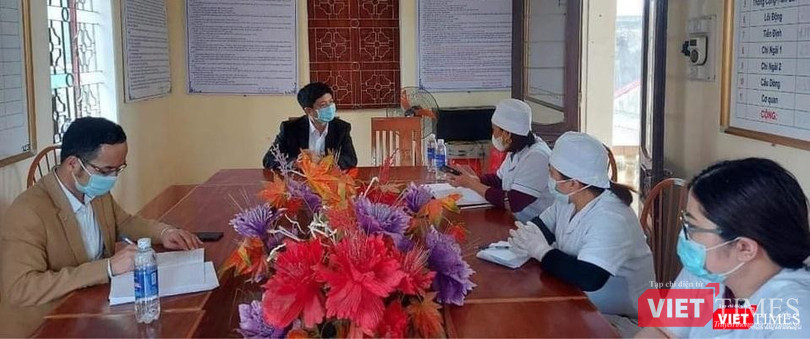 ThS. Nguyễn Trọng Khoa đến thăm và động viên cán bộ y tế của Trung tâm y tế. ThS. Nguyễn Trọng Khoa đến thăm và động viên cán bộ y tế của Trung tâm y tế.