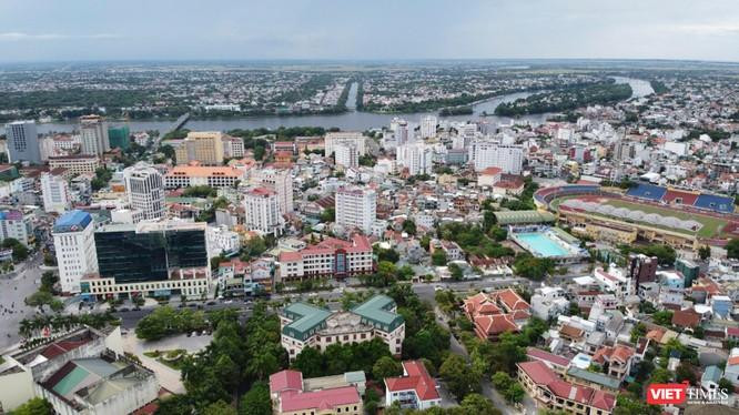 Quốc hội cho rằng việc sửa đổi Luật Đất đai là cần thiết nhằm khắc phục những tồn tại hạn chế, phát huy nguồn lực đất đai đáp ứng yêu cầu phát triển đất nước trong giai đoạn mới Quốc hội cho rằng việc sửa đổi Luật Đất đai là cần thiết nhằm khắc phục những tồn tại hạn chế, phát huy nguồn lực đất đai đáp ứng yêu cầu phát triển đất nước trong giai đoạn mới