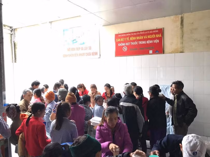 Một sáng chủ nhật như bao chủ nhật khác ở bệnh viện (Ảnh M.T)