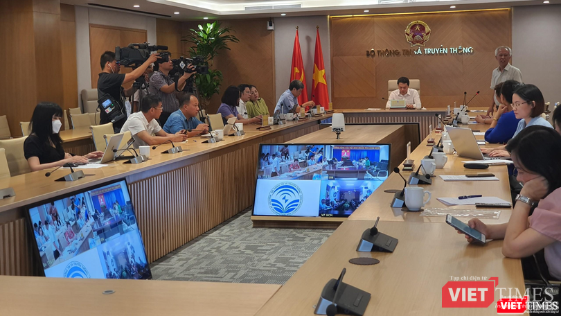 Toàn cảnh cuộc họp Toàn cảnh cuộc họp